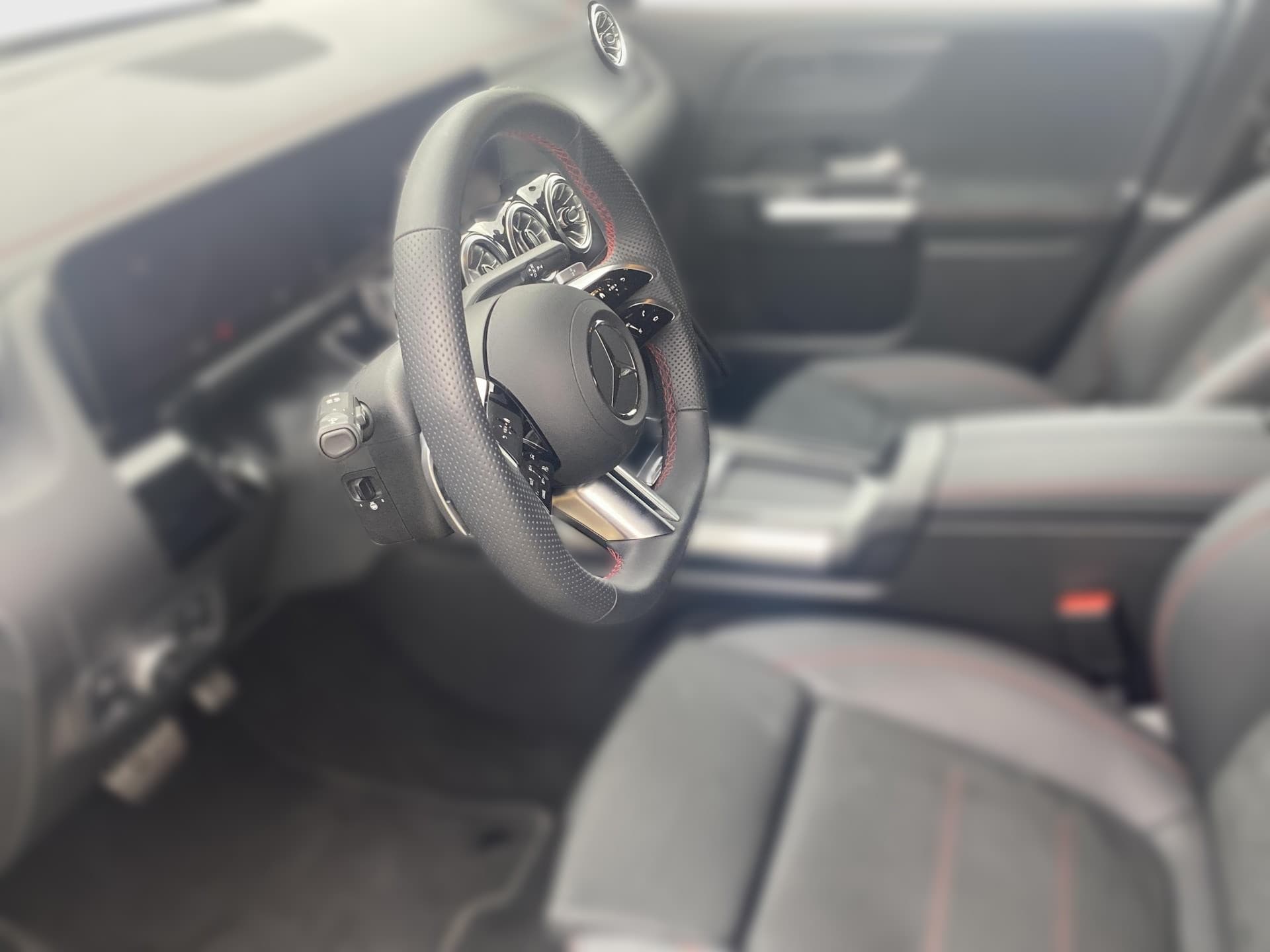 2025 Mercedes-Benz Mercedes-Benz EQA - 6 054 km - Fotka 1