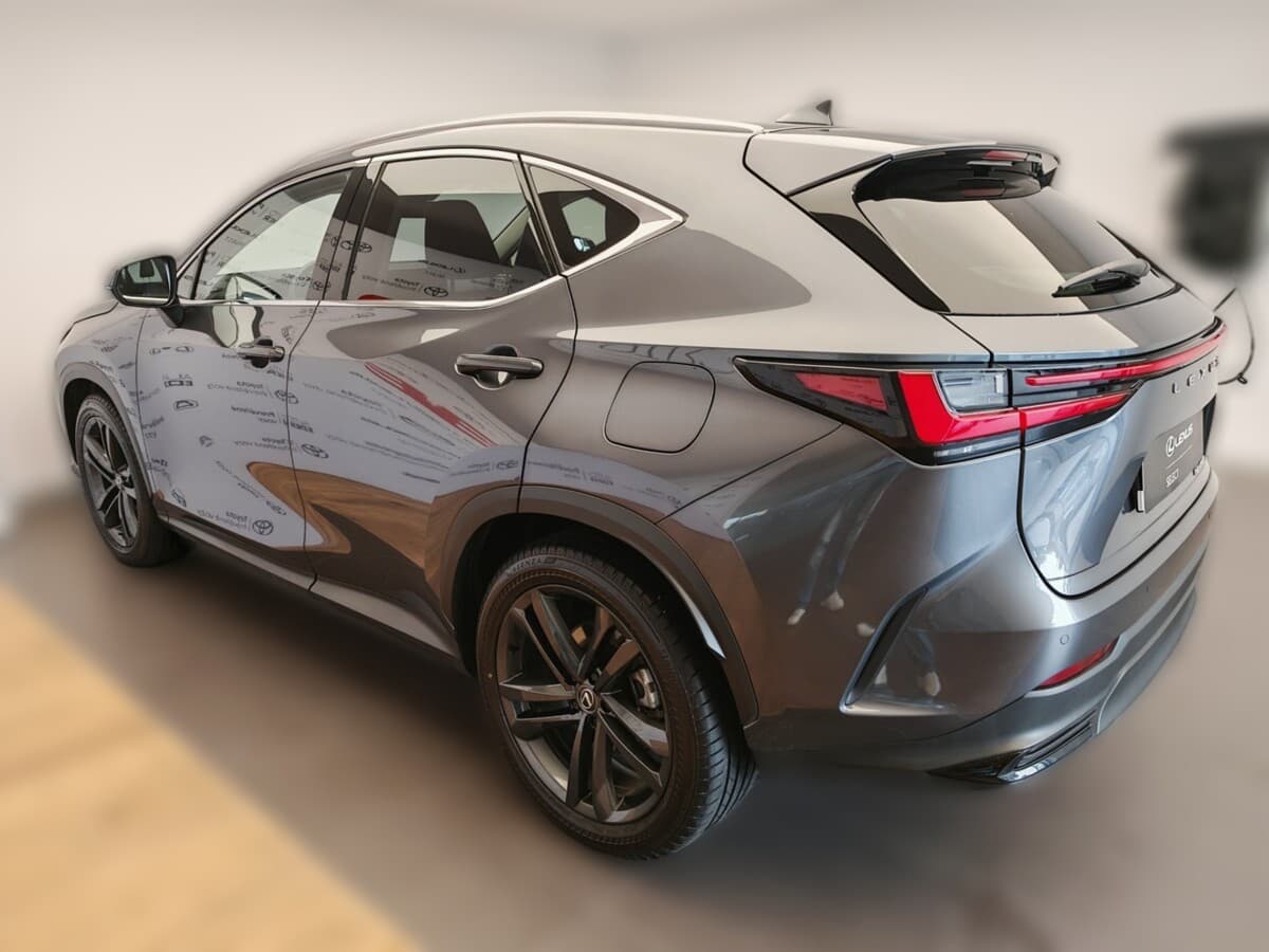2024 Lexus Lexus NX 450h+ - 10 820 km - Fotka 1