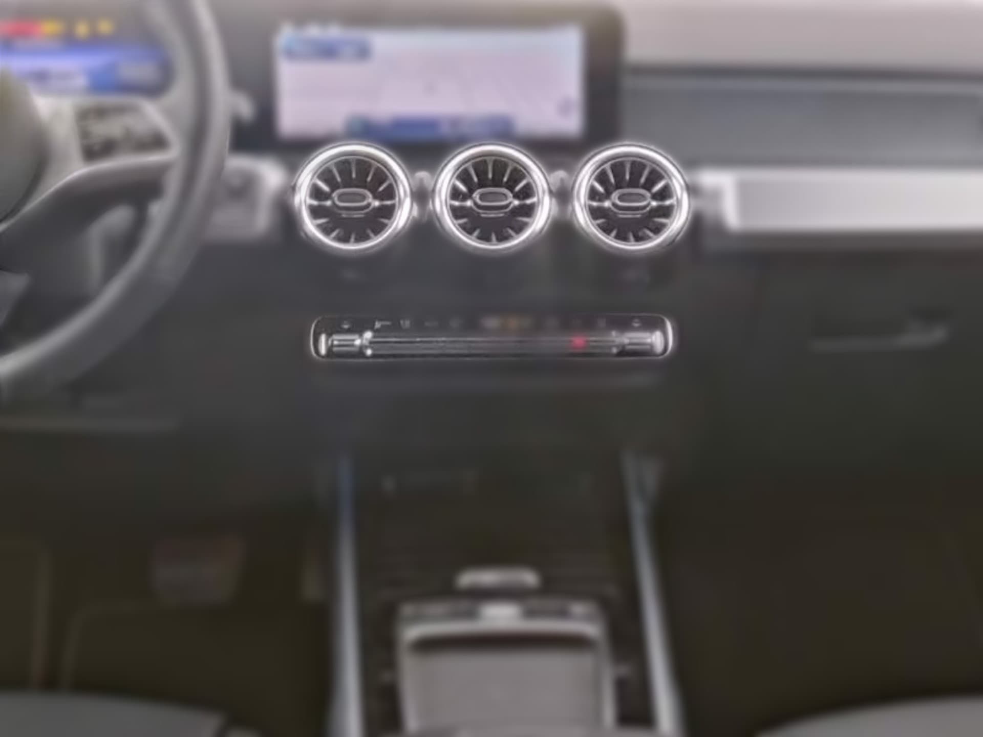 2024 Mercedes-Benz EQB 350 - 17 098 km - Fotka 1