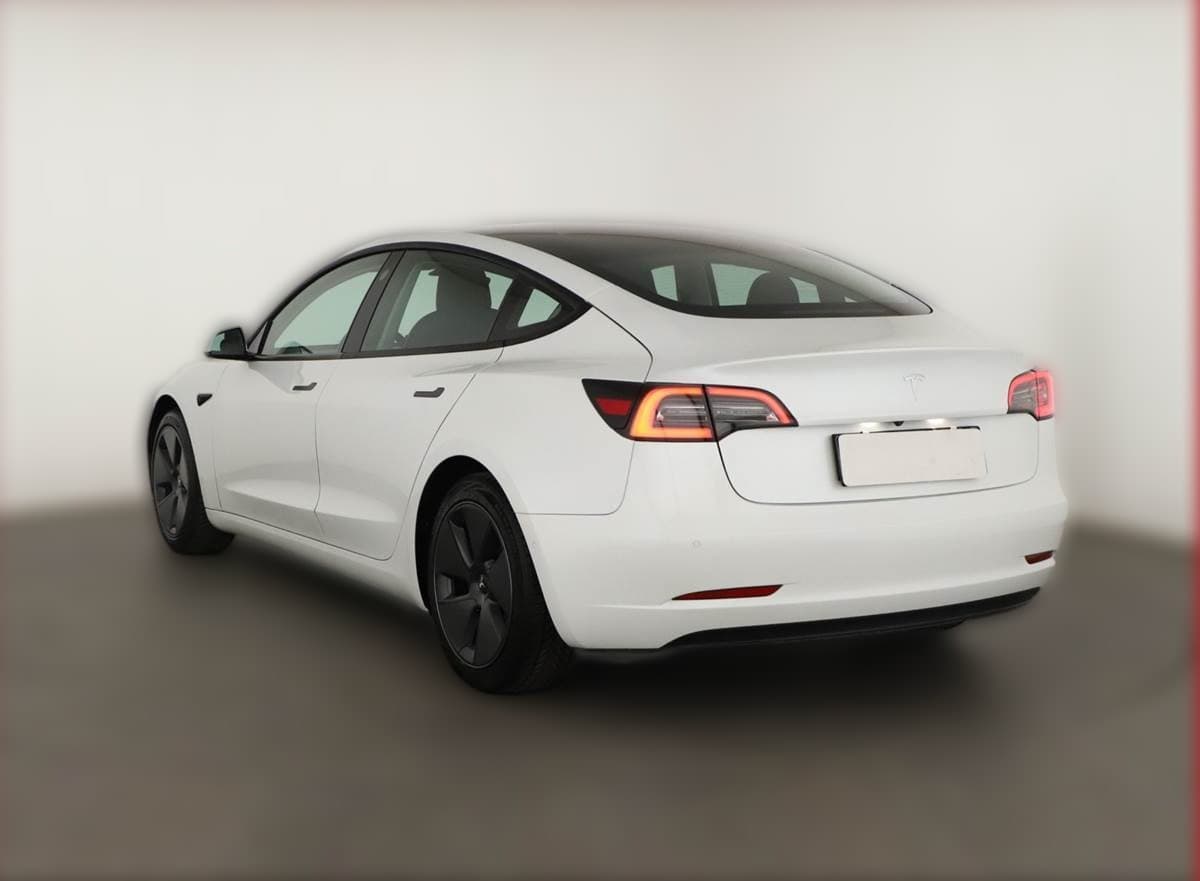 2021 Tesla Tesla Model 3 - 90 083 km - Fotka 1