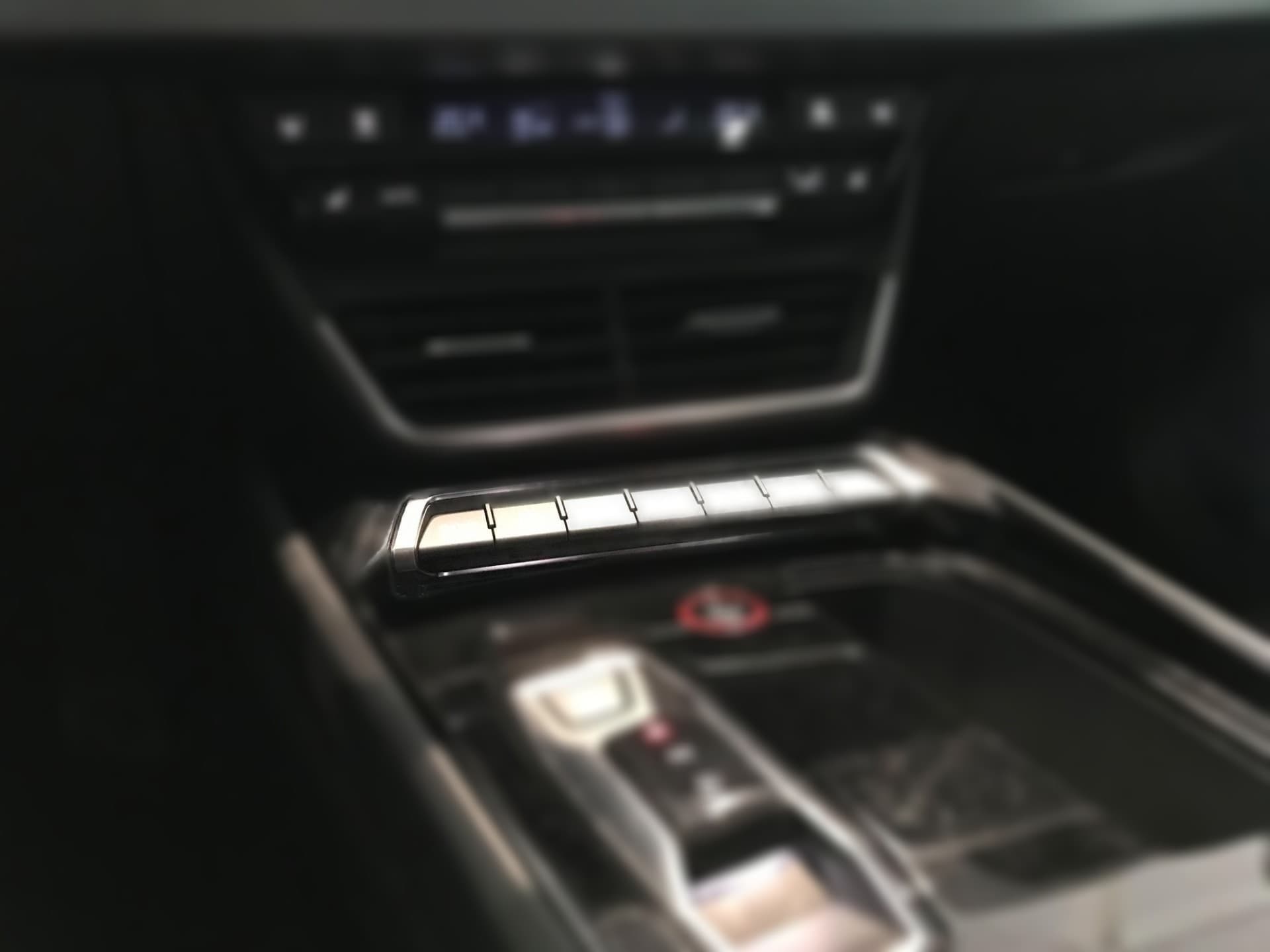 2022 Audi e-tron GT - 61 300 km - Fotka 1