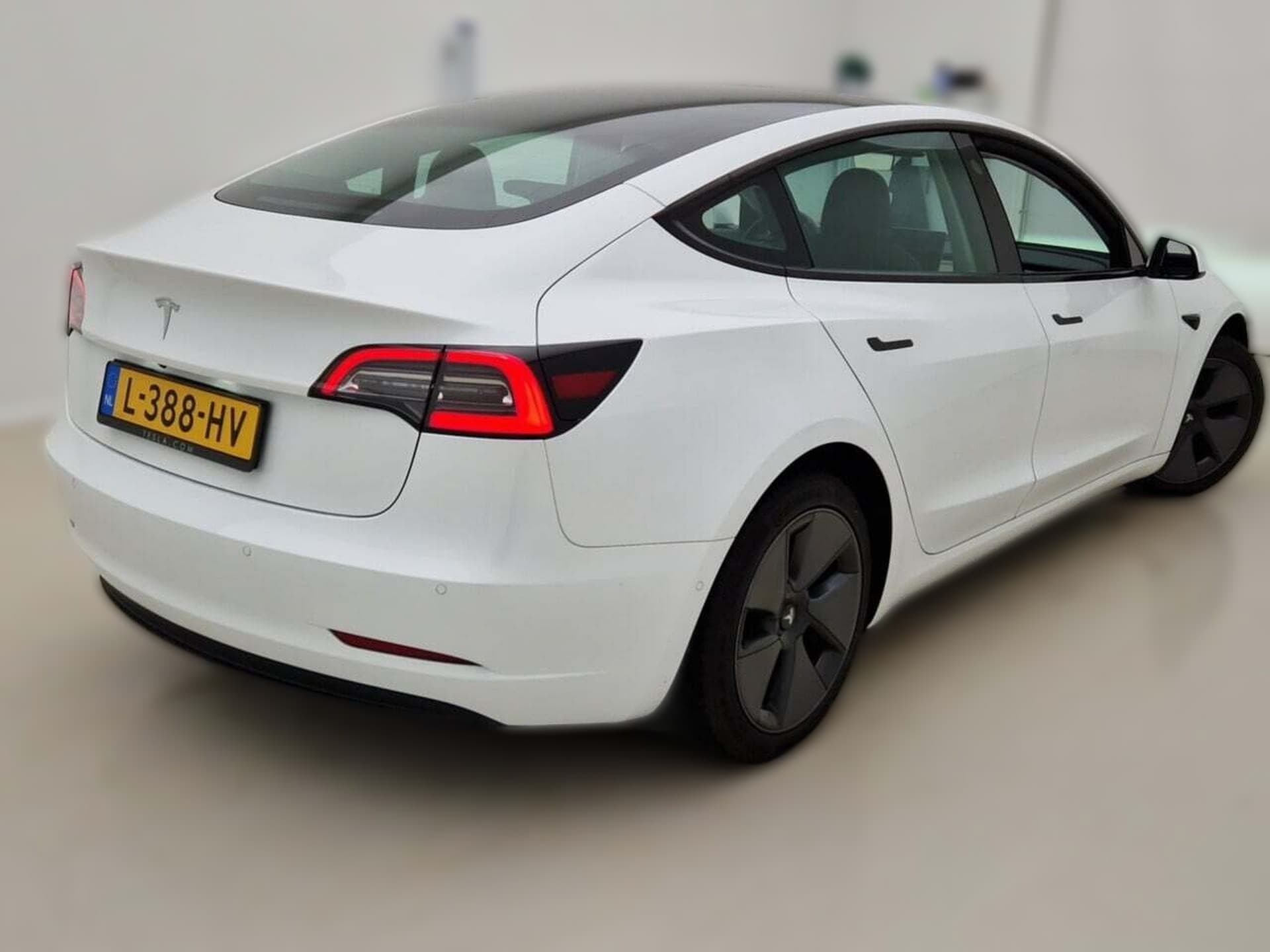 2021 Tesla Tesla Model 3 - 108 000 km - Fotka 1