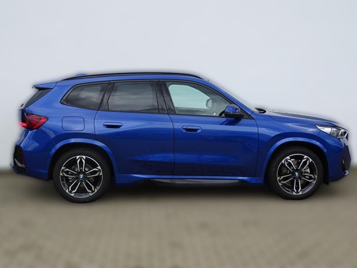 2025 BMW iX1 - 9 km - Fotka 1