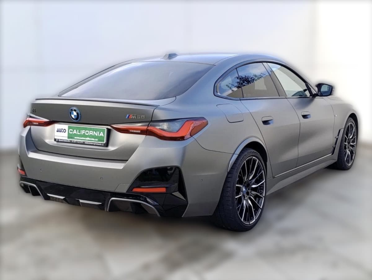 2022 BMW i4 - 35 000 km - Fotka 1