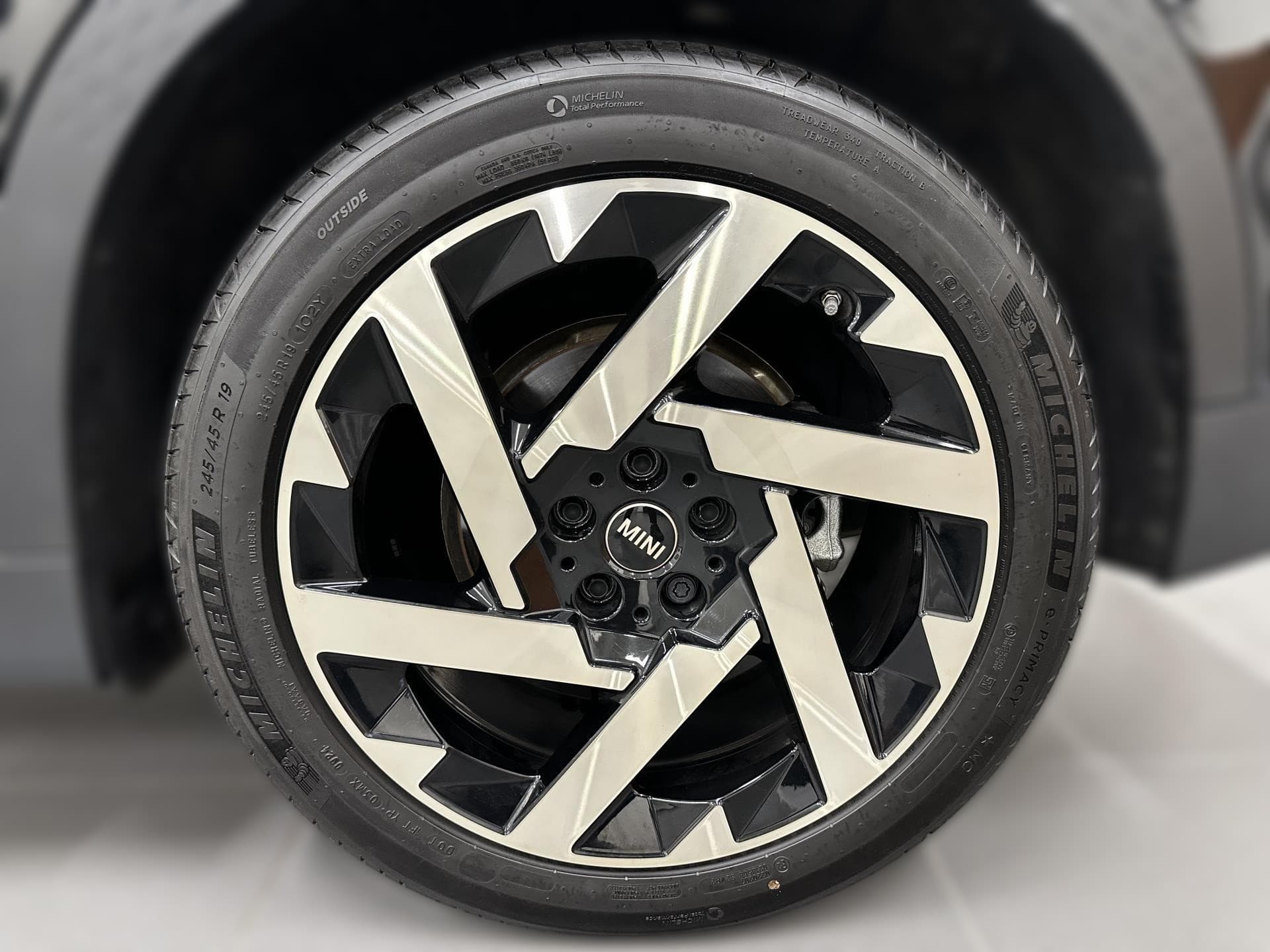 2024 Mini Mini Countryman SE ALL4 - 15 835 km - Fotka 1
