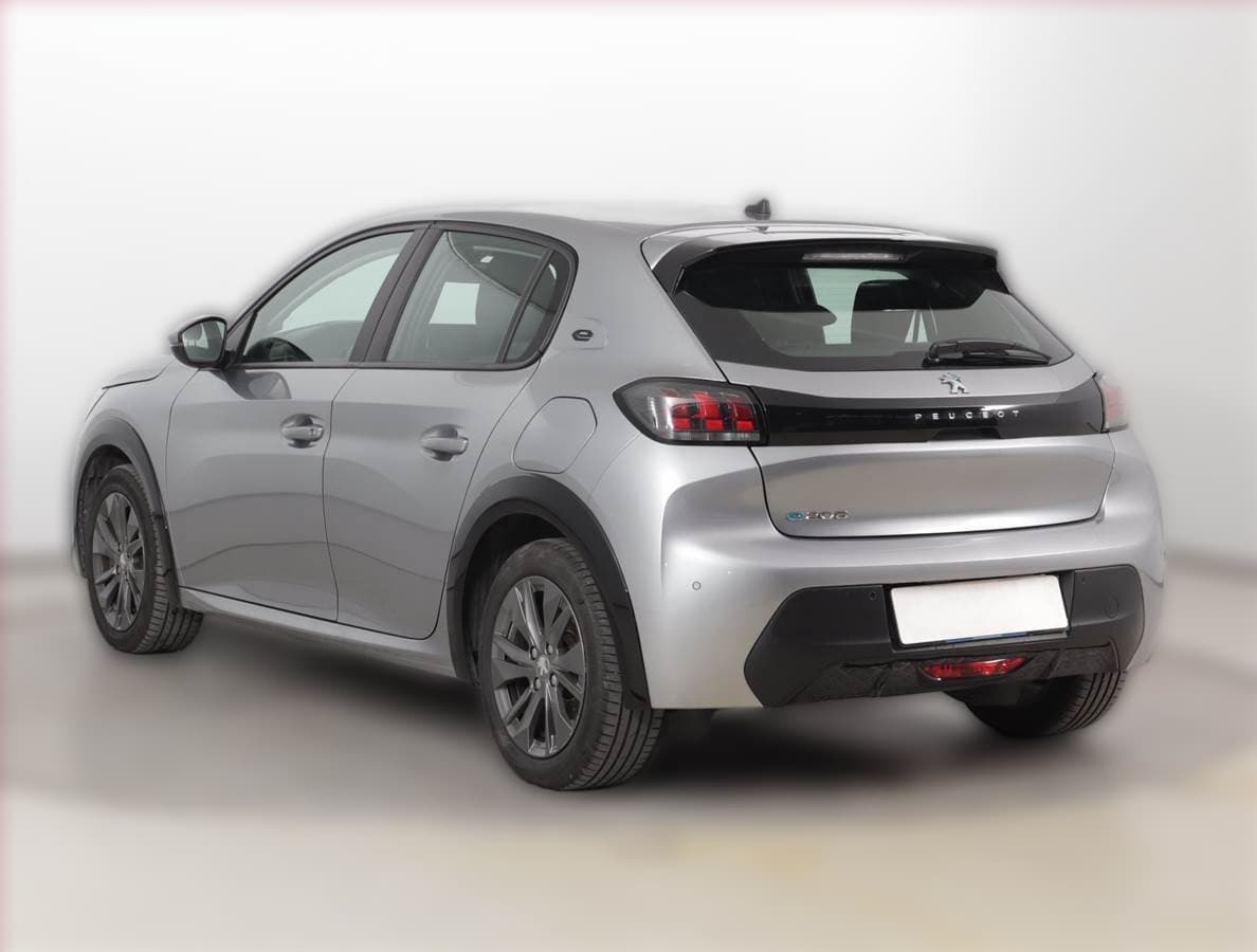 2021 Peugeot 208 - 48 579 km - Fotka 1