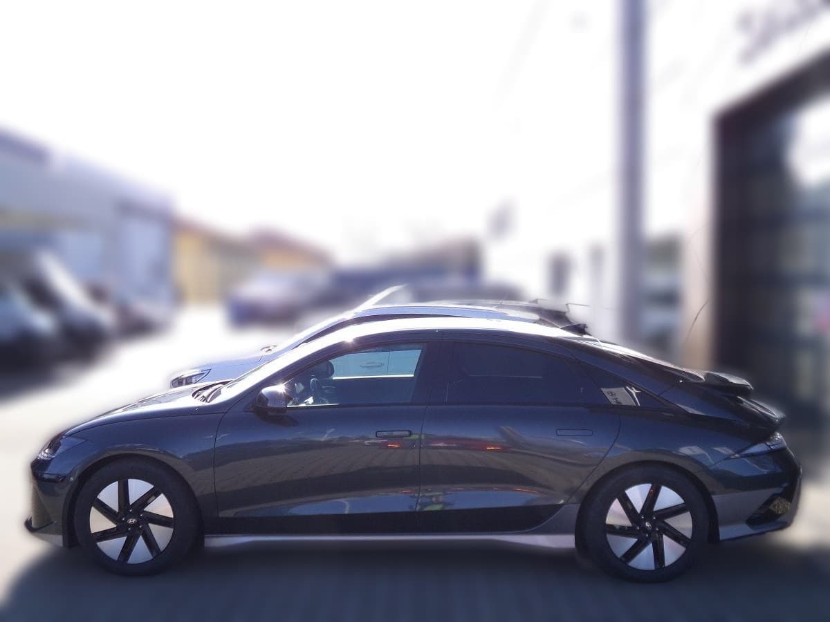 2022 Hyundai Hyundai Ioniq Electric - 32 502 km - Fotka 1