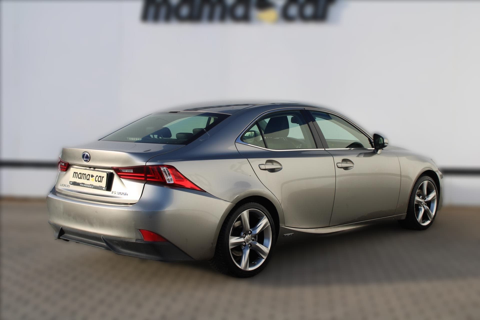 2014 Lexus IS 300h - 143 775 km - Fotka 1
