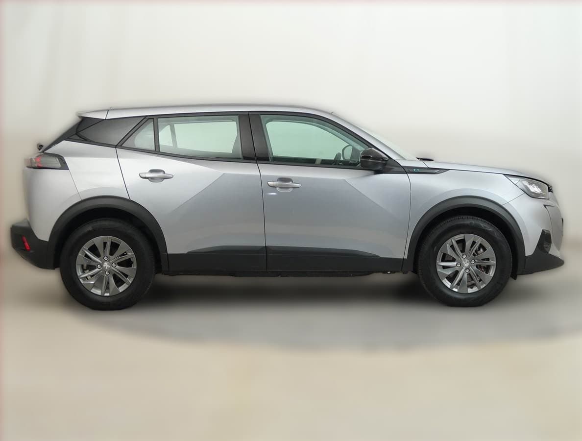 2022 Peugeot 2008 - 37 429 km - Fotka 1