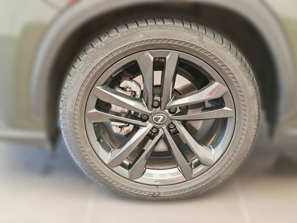 2025 Lexus Lexus NX 450h+ - 20 434 km - Fotka 1