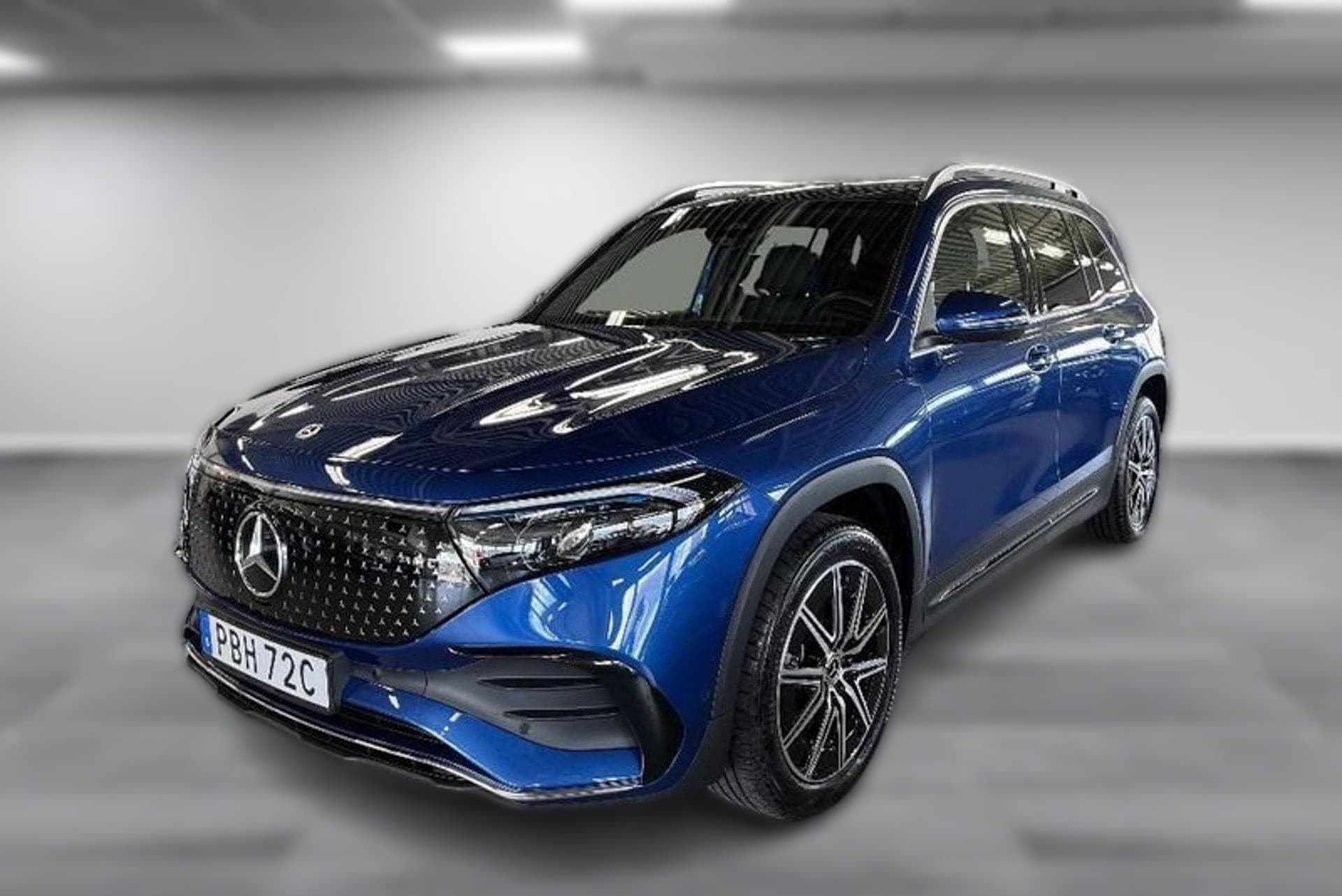 2024 Mercedes-Benz EQB 250+ - 8 000 km - Fotka 1