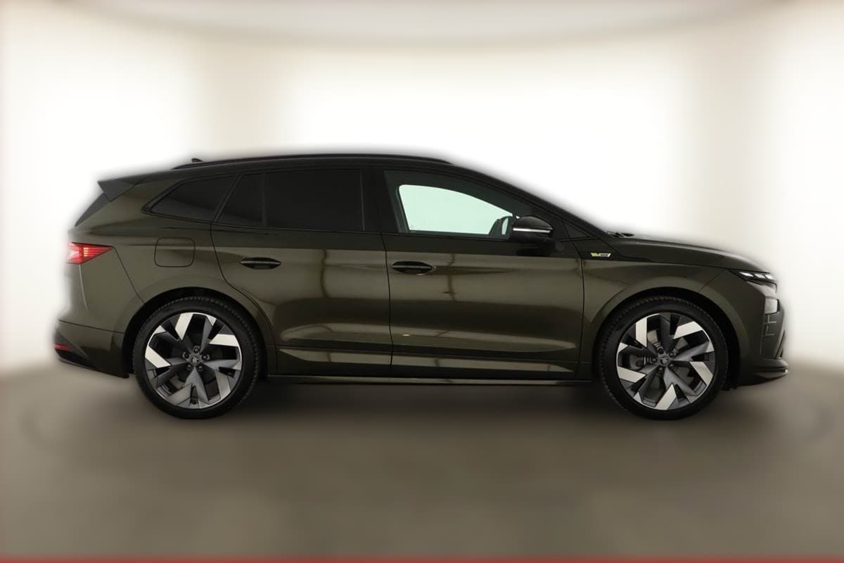 2025 Škoda Enyaq iV RS - 5 745 km - Fotka 1
