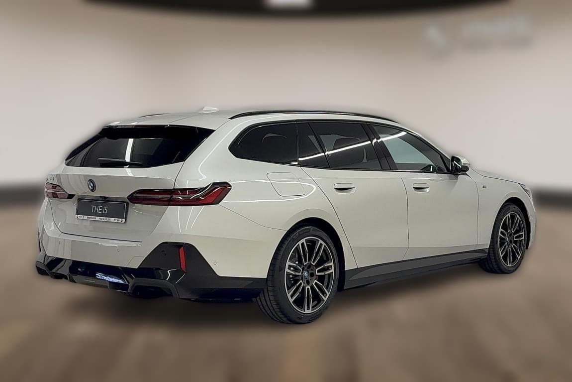 2025 BMW i5 - 11 088 km - Fotka 1