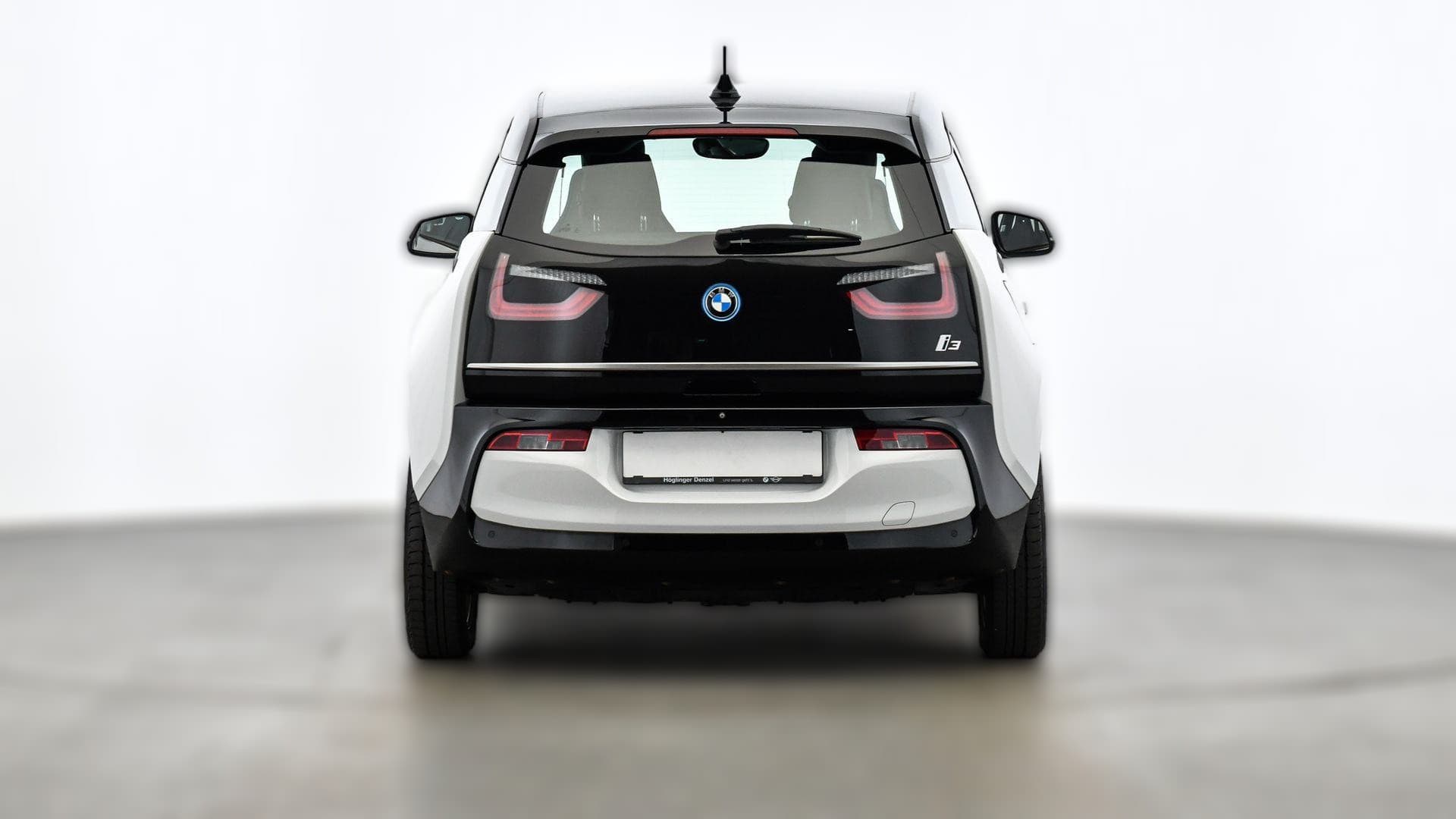 2022 BMW i3 - 32 000 km - Fotka 1