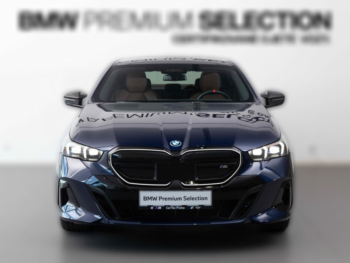 2023 BMW i5 M60 xDrive - 18 400 km - Fotka 1